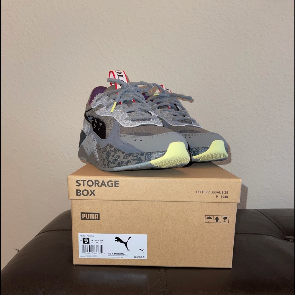 Men Authentic Puma Mothman sneakers. Size:9
